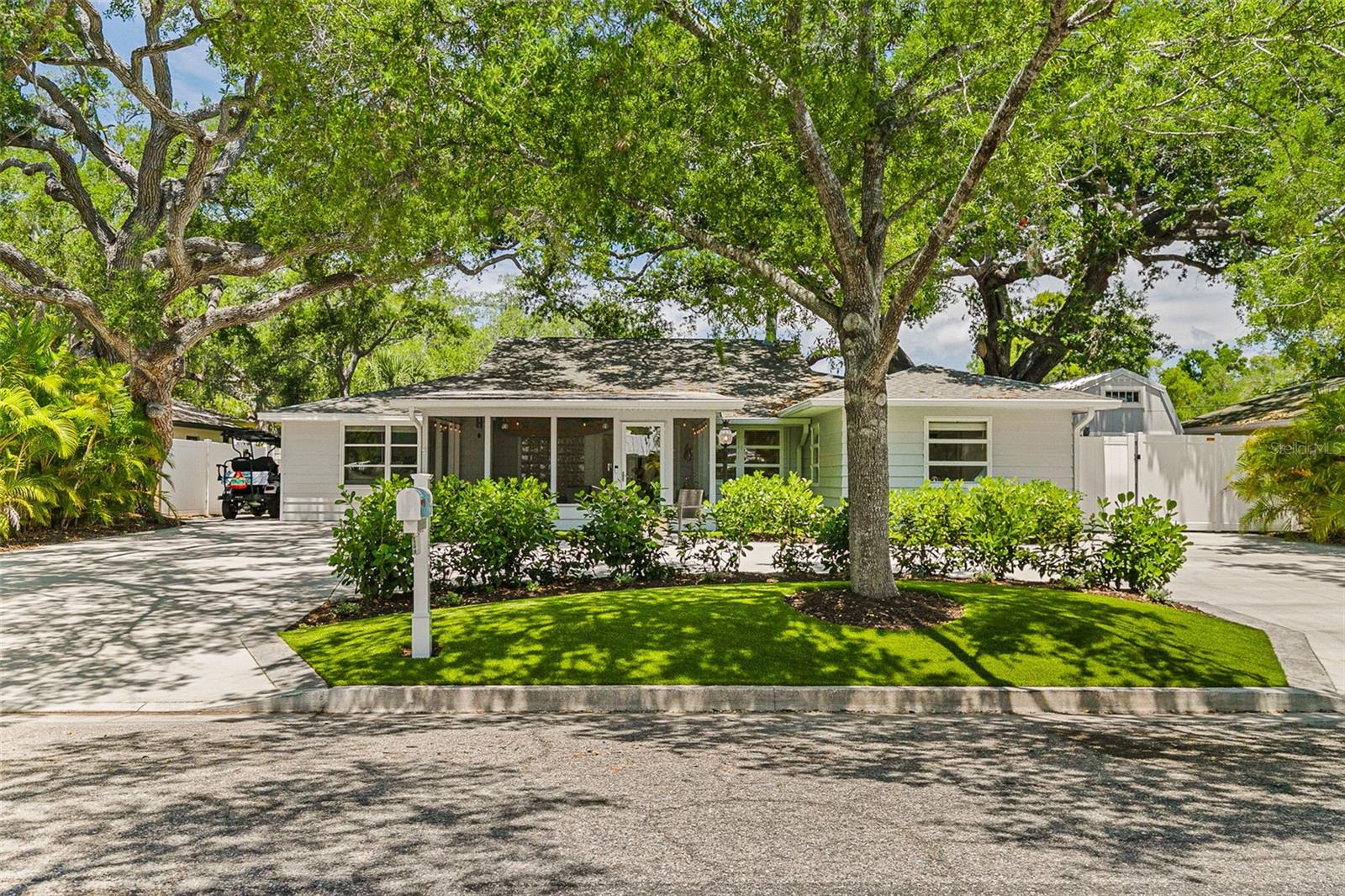 2215 HIBISCUS ST, SARASOTA, FL, 34239