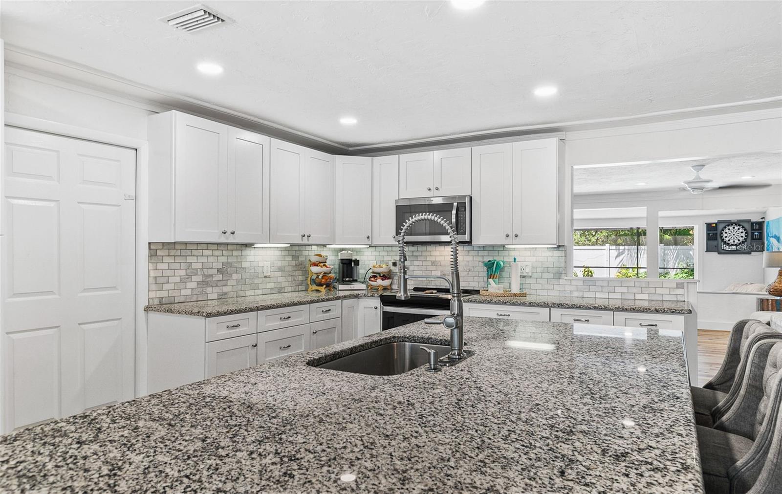 2215 HIBISCUS ST, SARASOTA, FL, 34239