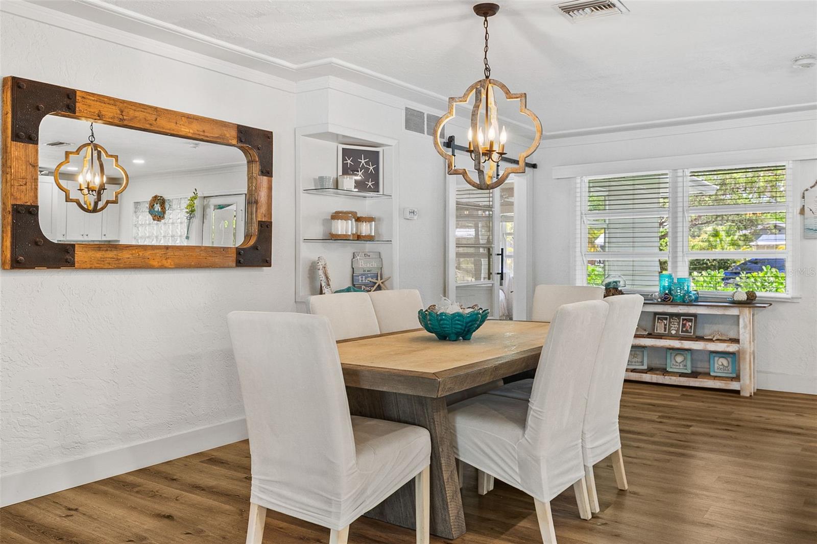 2215 HIBISCUS ST, SARASOTA, FL, 34239