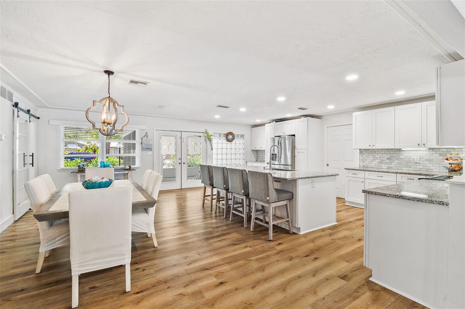 2215 HIBISCUS ST, SARASOTA, FL, 34239