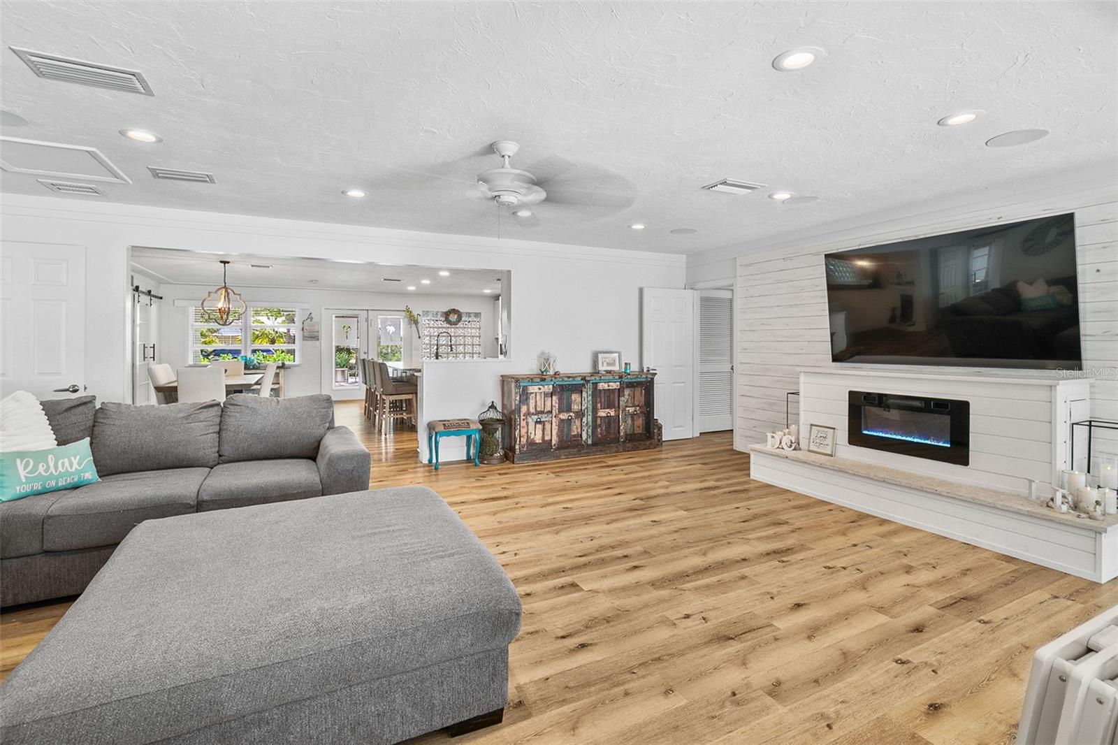 2215 HIBISCUS ST, SARASOTA, FL, 34239