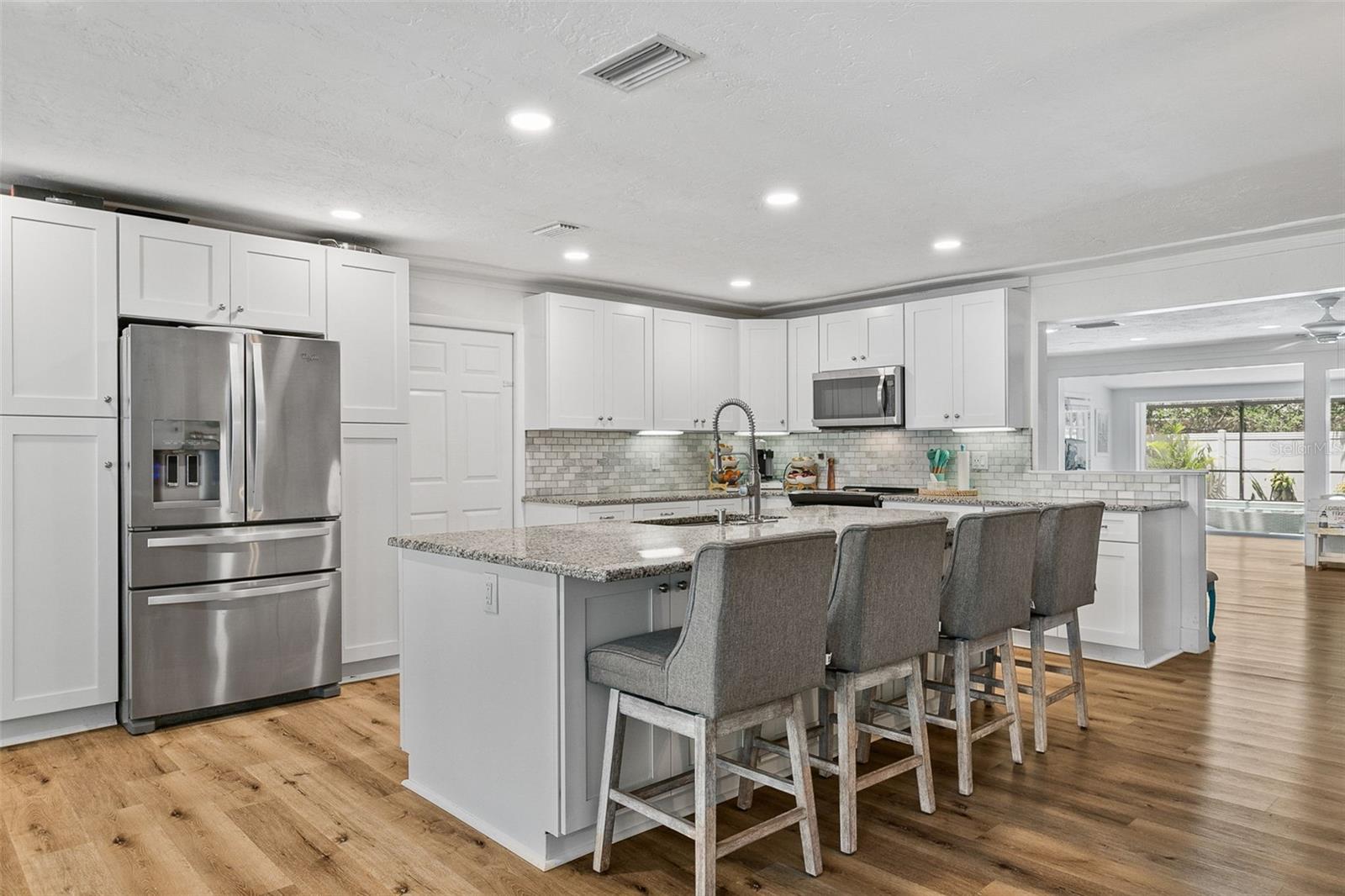 2215 HIBISCUS ST, SARASOTA, FL, 34239