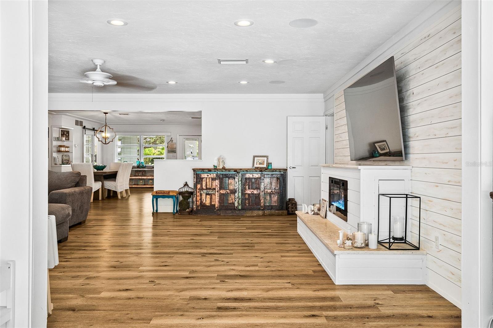 2215 HIBISCUS ST, SARASOTA, FL, 34239