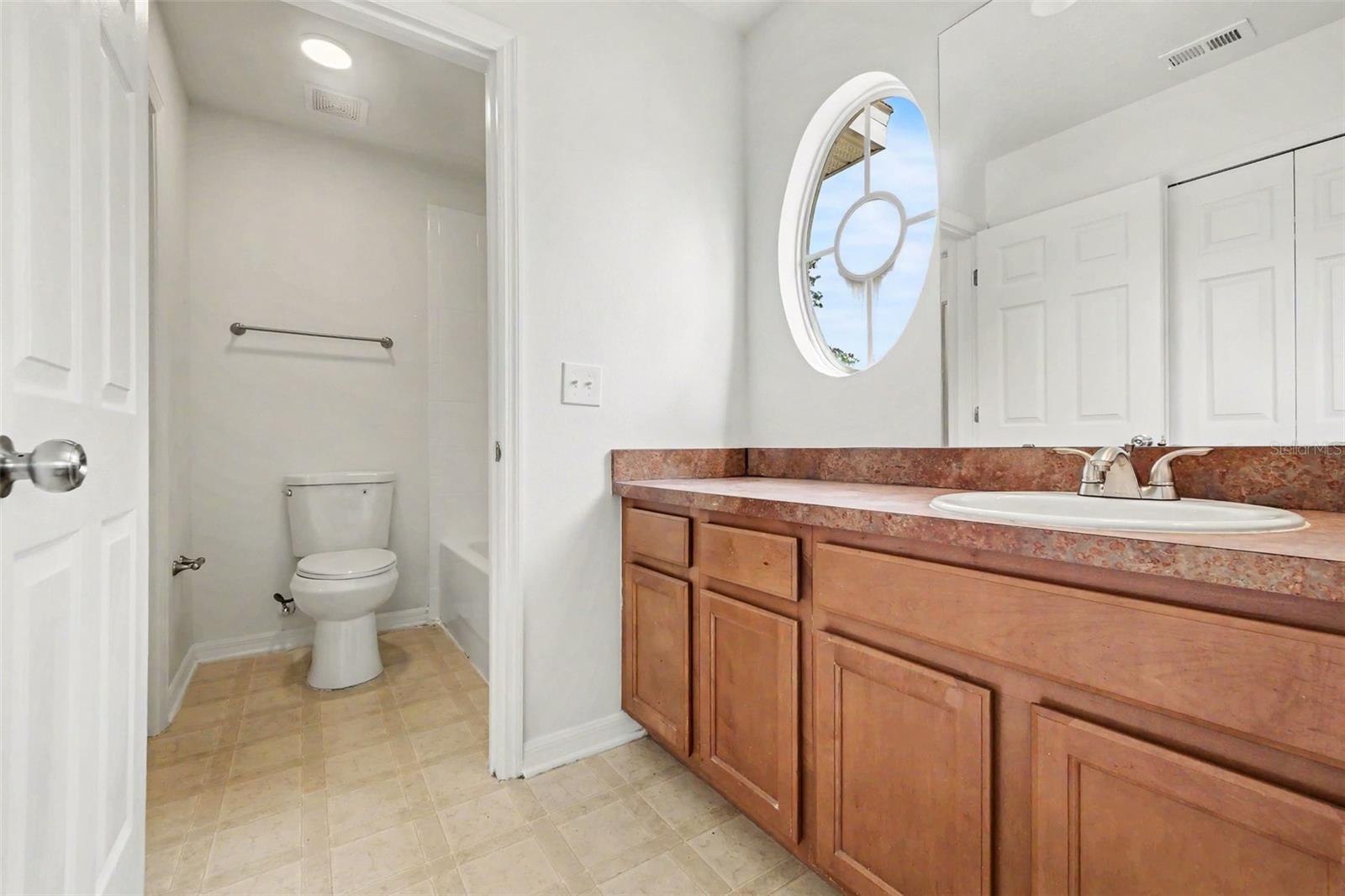 2512 HOLLY PINE CIR, ORLANDO, FL, 32820