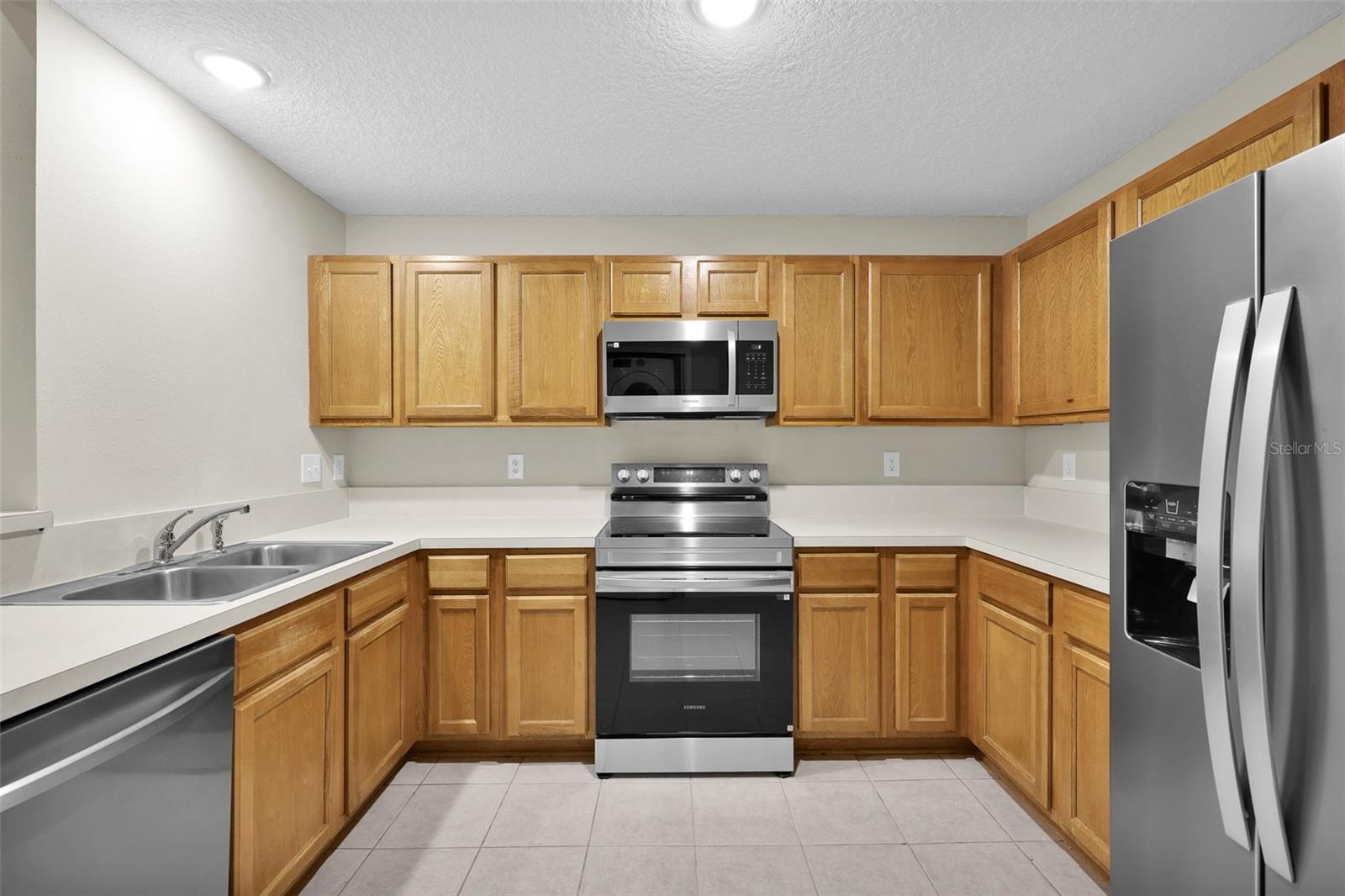 6111 MAGGIES CIR #110, JACKSONVILLE, FL, 32244