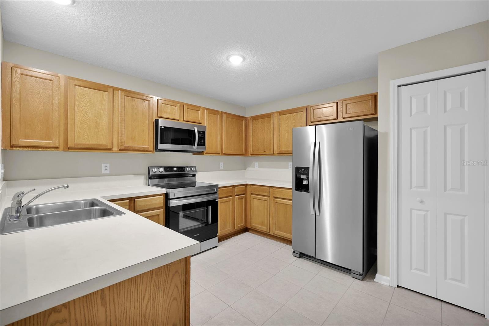 6111 MAGGIES CIR #110, JACKSONVILLE, FL, 32244