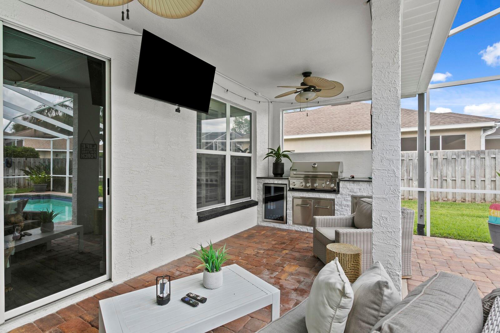 10111 KINGSBRIDGE AVE, TAMPA, FL, 33626