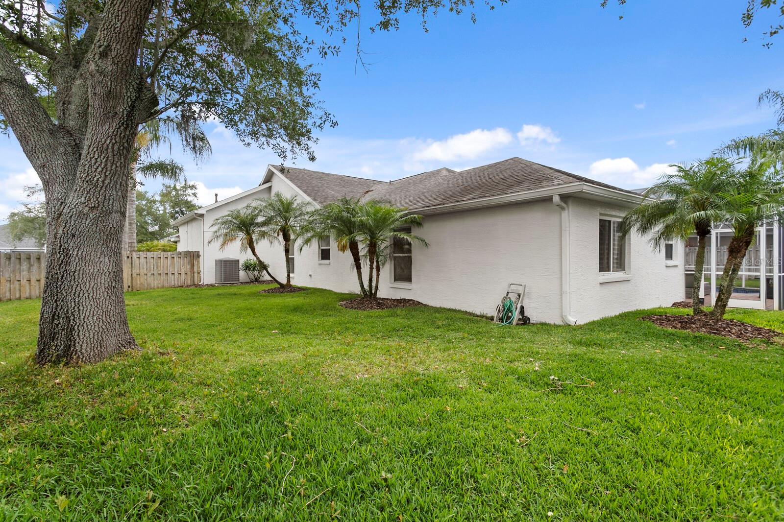 10111 KINGSBRIDGE AVE, TAMPA, FL, 33626