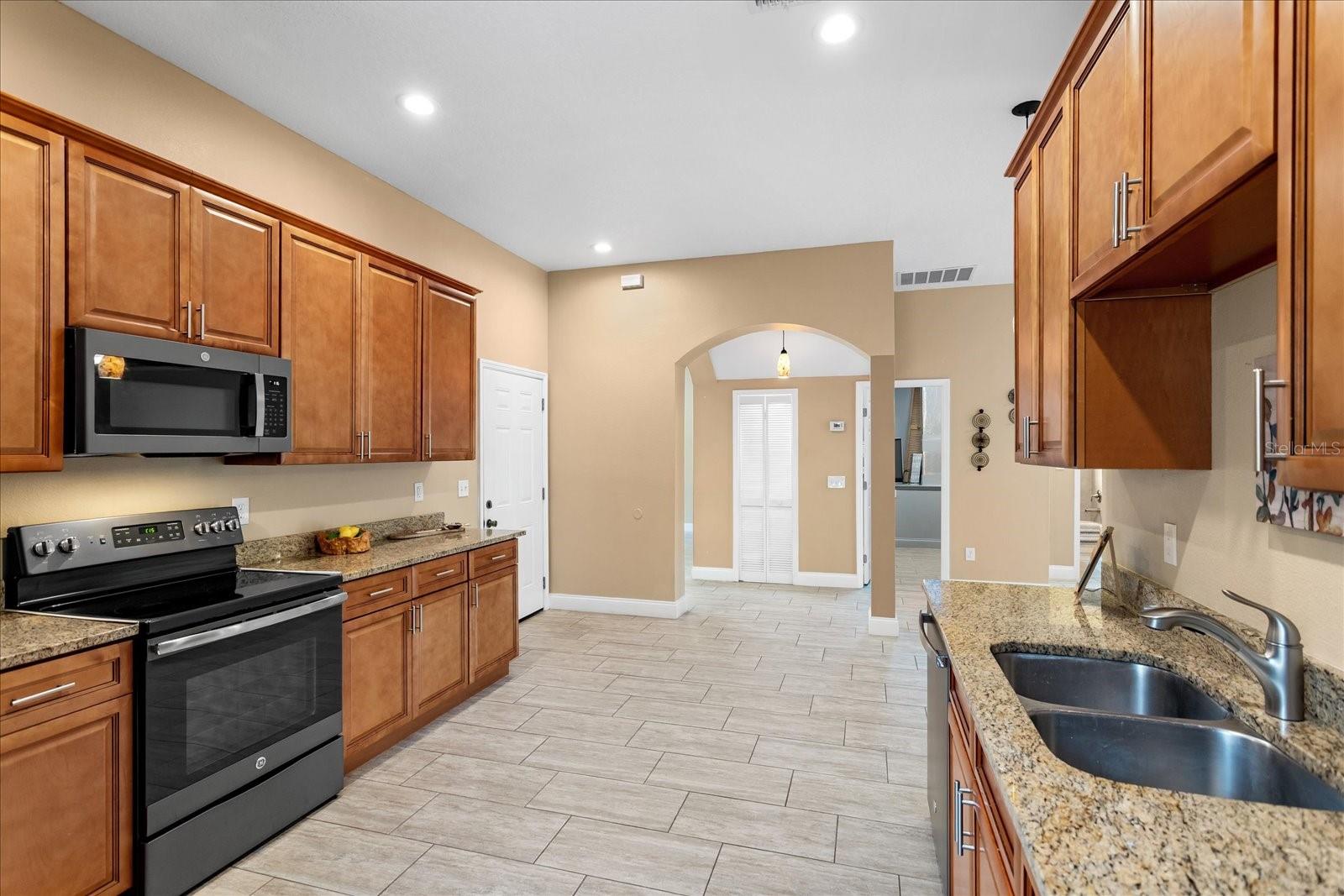 1111 TWIN RIVERS BLVD, OVIEDO, FL, 32766