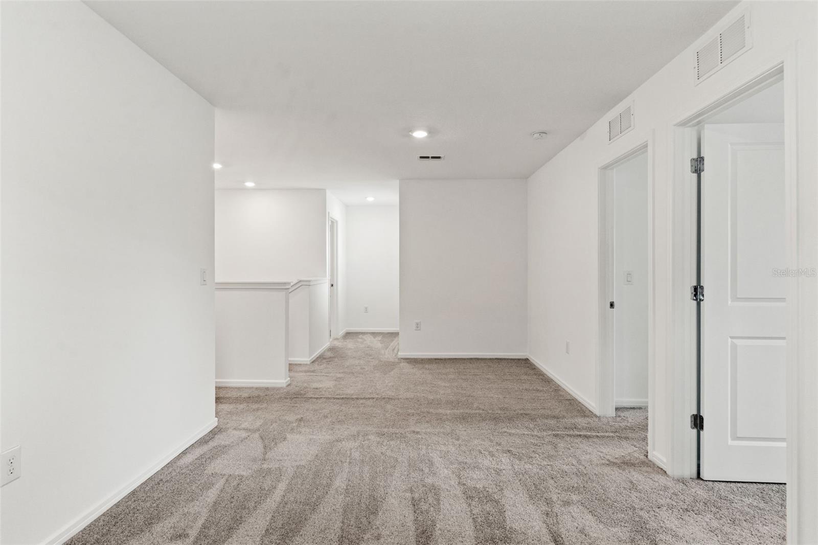 9058 RALLY SPRING LOOP, WESLEY CHAPEL, FL, 33545