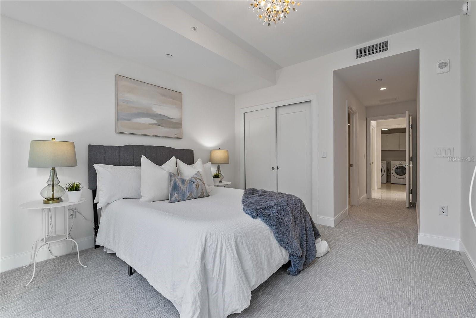 100 1ST AVE N #501, ST PETERSBURG, FL, 33701