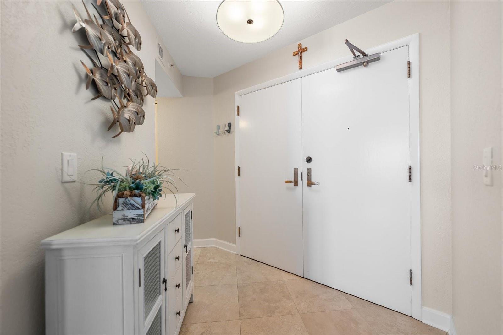 1660 GULF BLVD #403, CLEARWATER BEACH, FL, 33767