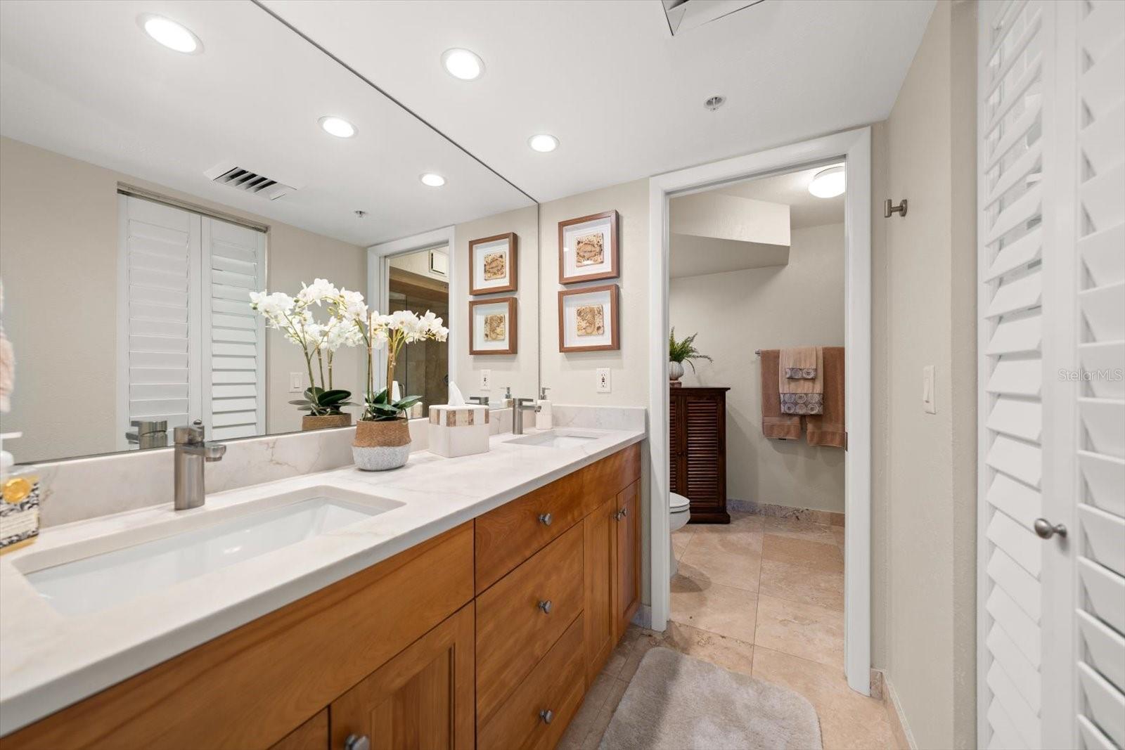 1660 GULF BLVD #403, CLEARWATER BEACH, FL, 33767