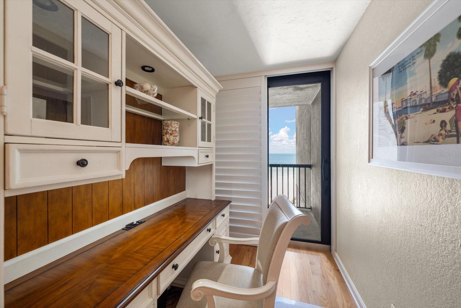 1660 GULF BLVD #403, CLEARWATER BEACH, FL, 33767