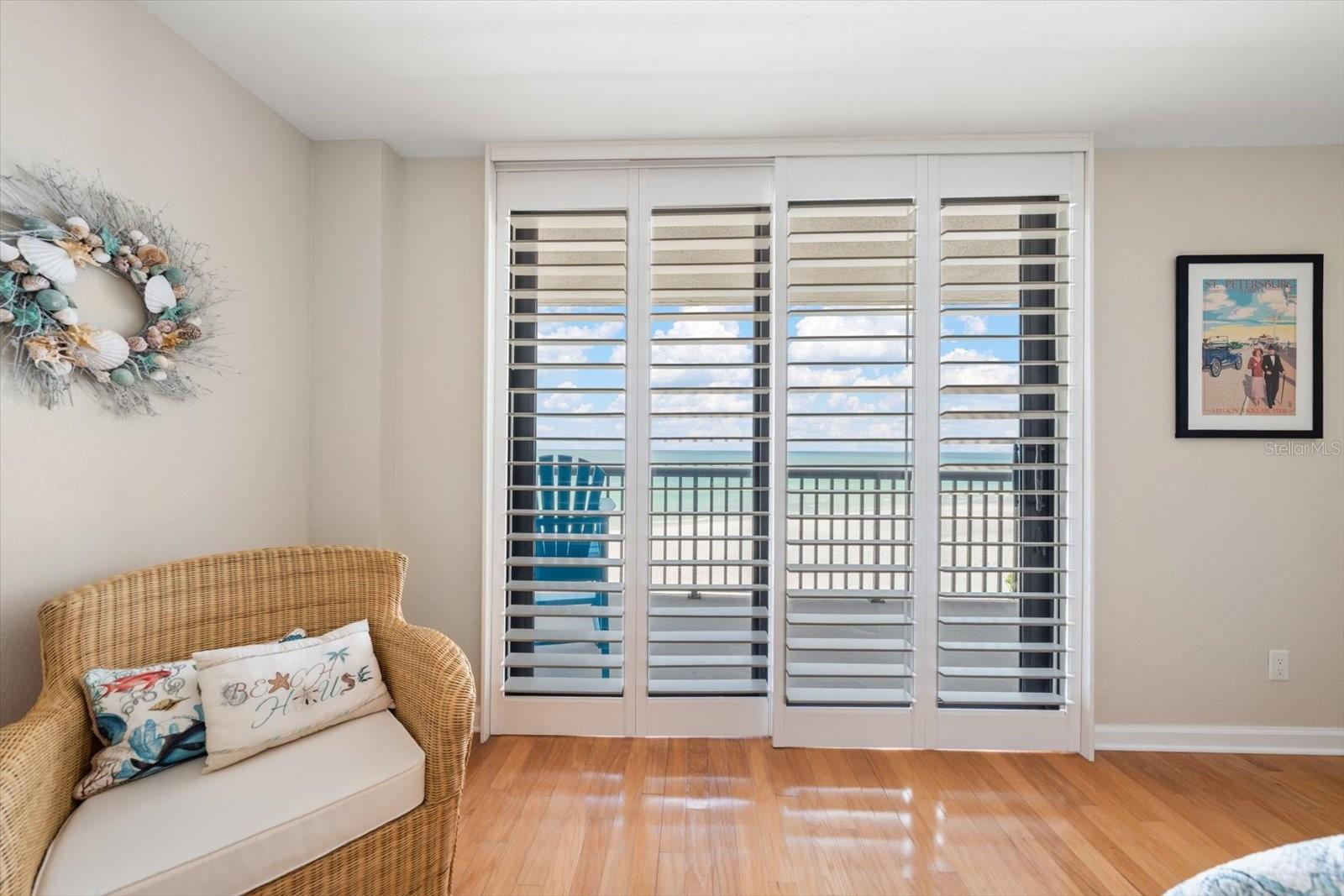 1660 GULF BLVD #403, CLEARWATER BEACH, FL, 33767