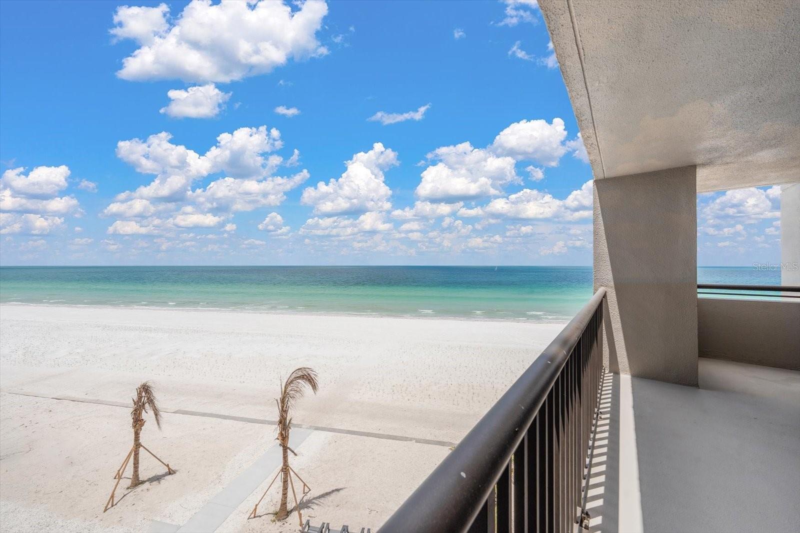 1660 GULF BLVD #403, CLEARWATER BEACH, FL, 33767