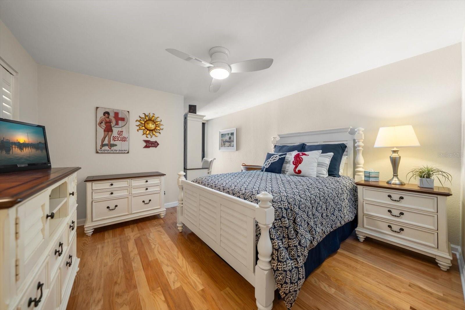 1660 GULF BLVD #403, CLEARWATER BEACH, FL, 33767