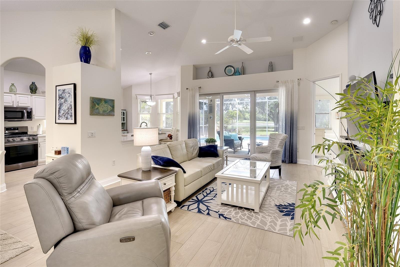 6711 TAILFEATHER WAY, BRADENTON, FL, 34203