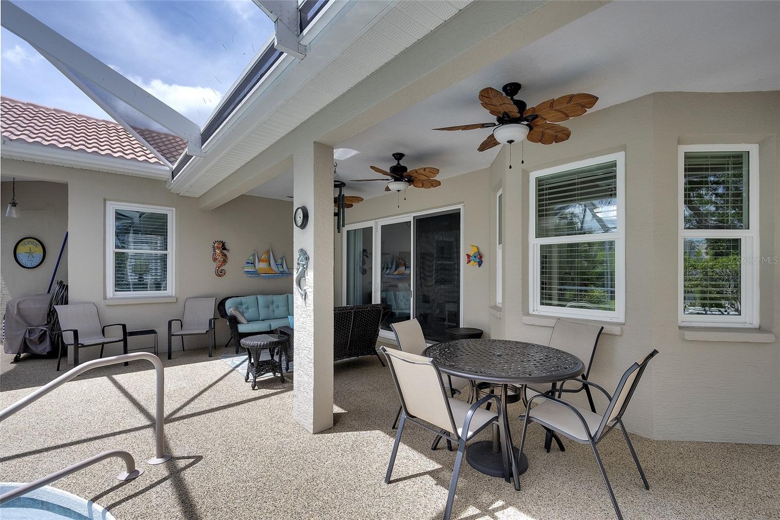6711 TAILFEATHER WAY, BRADENTON, FL, 34203