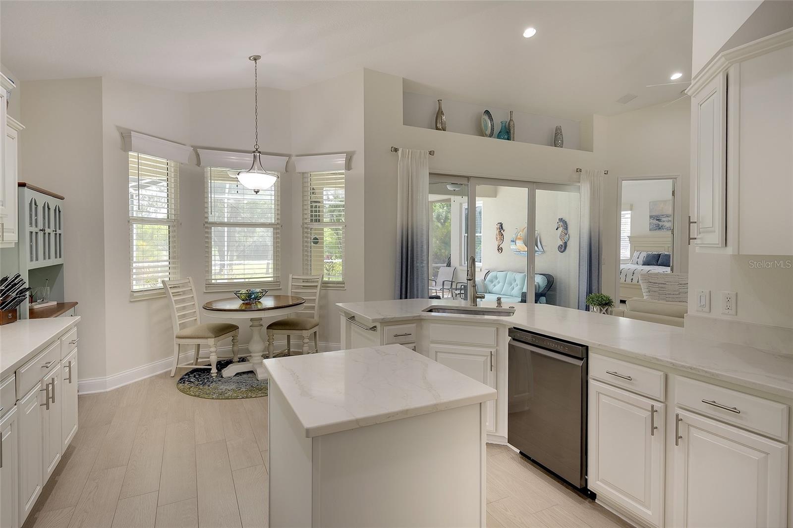 6711 TAILFEATHER WAY, BRADENTON, FL, 34203