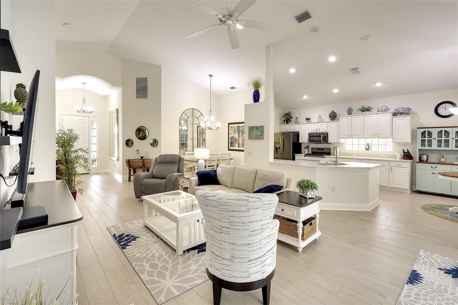 6711 TAILFEATHER WAY, BRADENTON, FL, 34203
