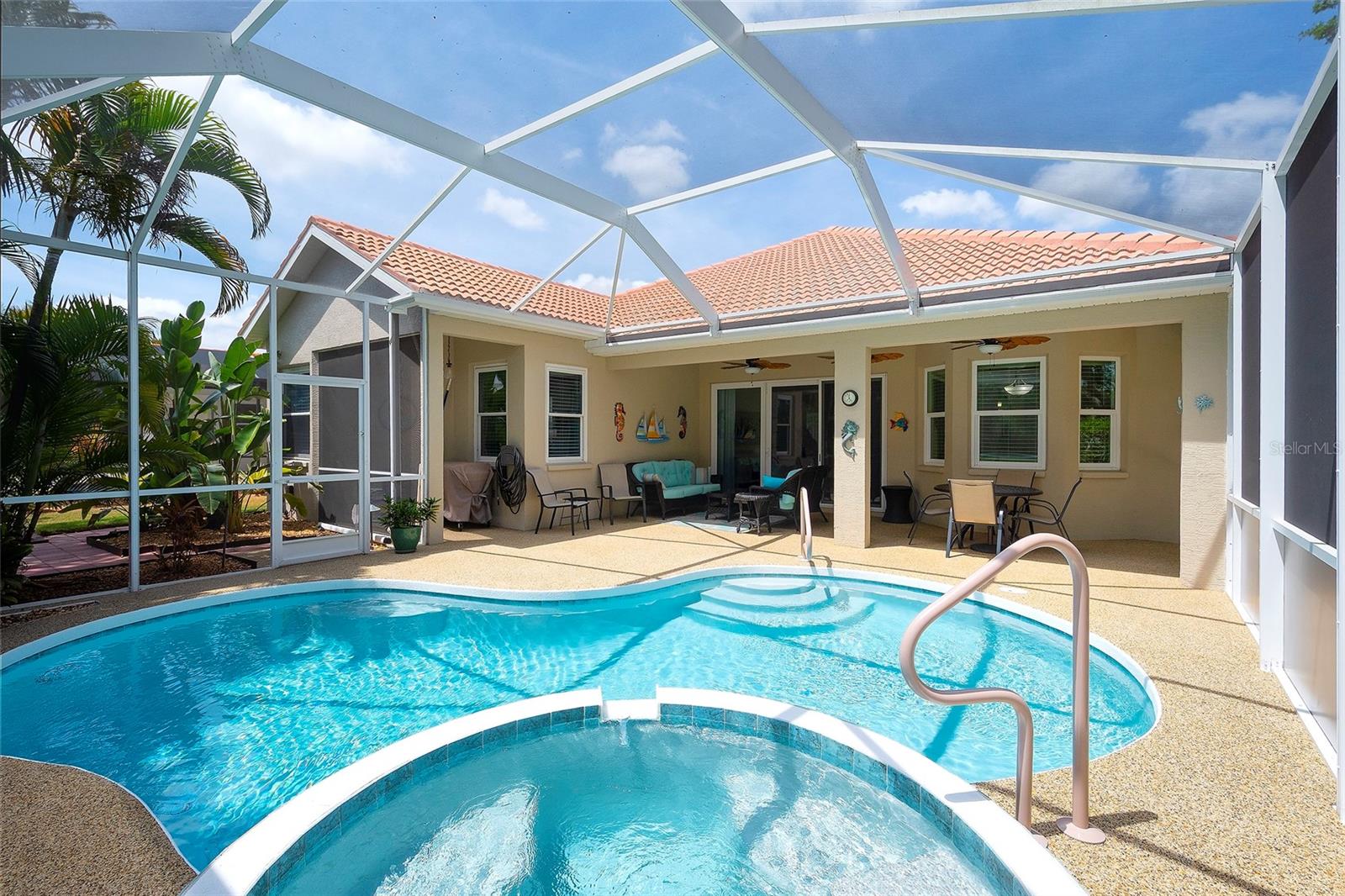 6711 TAILFEATHER WAY, BRADENTON, FL, 34203