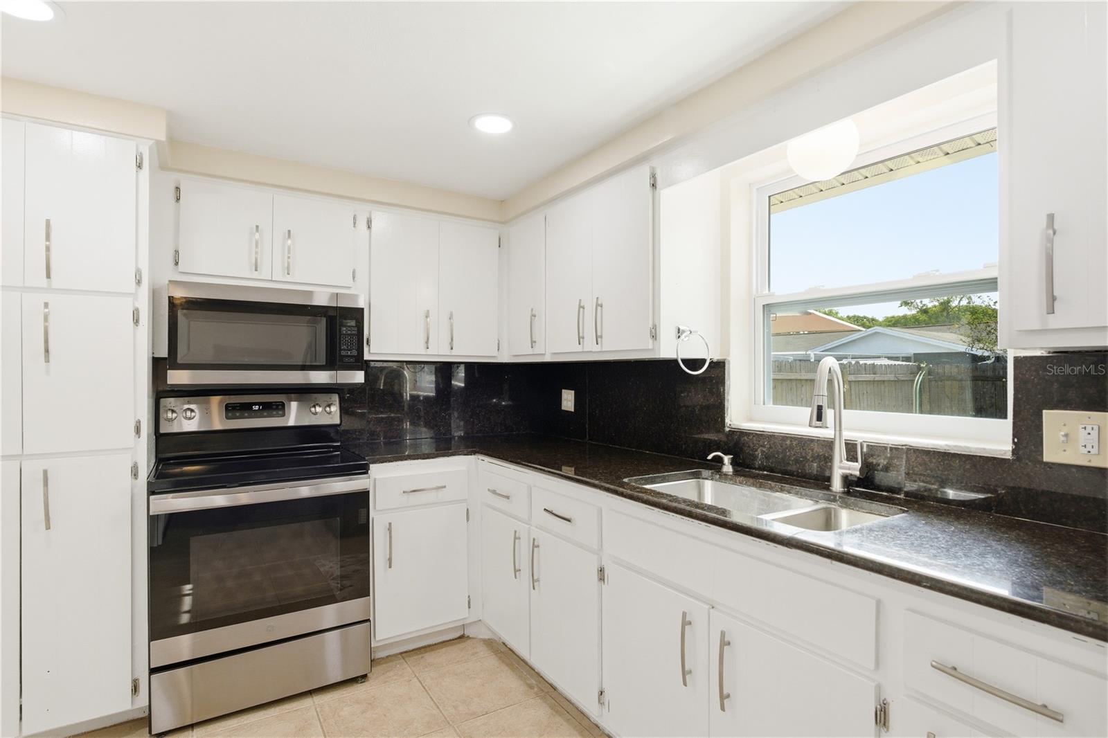 11205 GLOVER RD, PORT RICHEY, FL, 34668