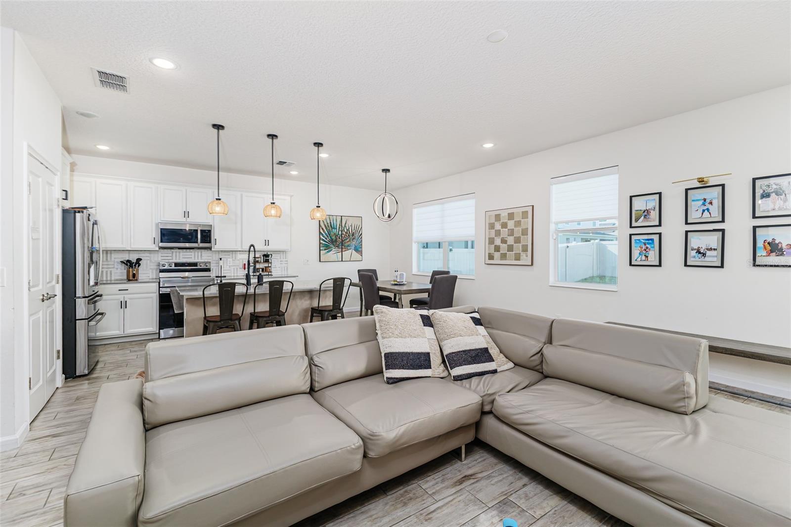 813 GRAZIE LOOP, DAVENPORT, FL, 33837