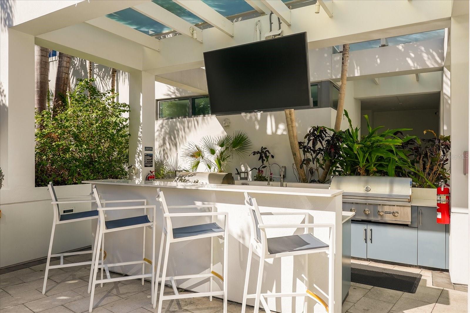 100 1ST AVE N #501, ST PETERSBURG, FL, 33701