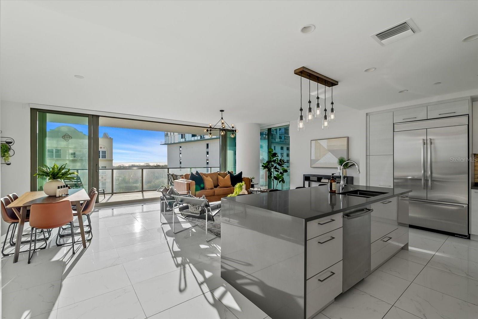 100 1ST AVE N #501, ST PETERSBURG, FL, 33701