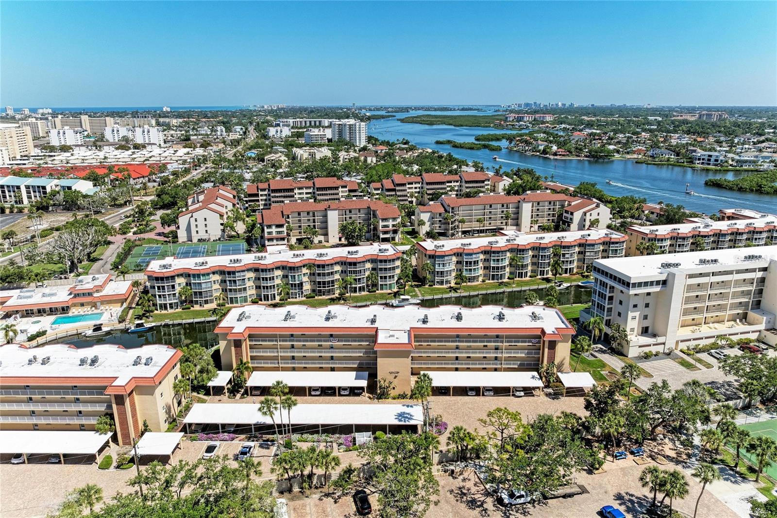 1257 S PORTOFINO DR #104, SARASOTA, FL, 34242