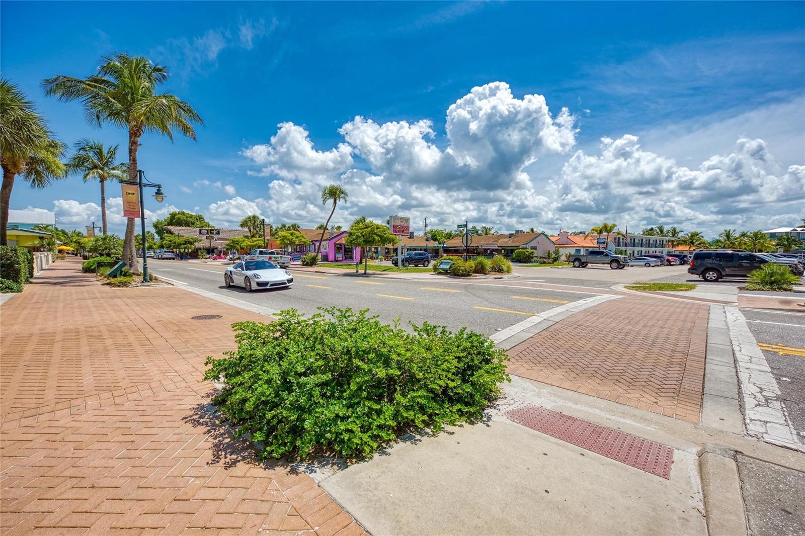 1257 S PORTOFINO DR #104, SARASOTA, FL, 34242