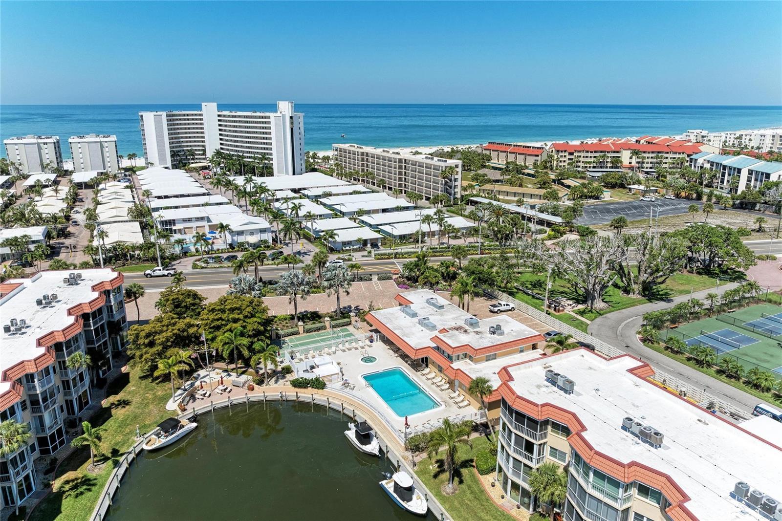 1257 S PORTOFINO DR #104, SARASOTA, FL, 34242