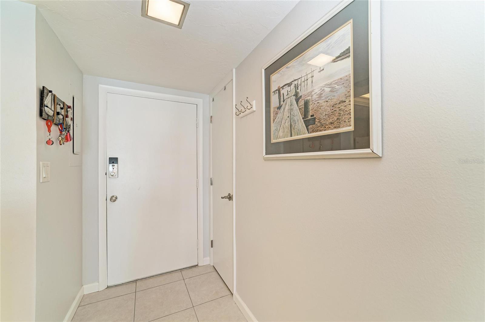 1257 S PORTOFINO DR #104, SARASOTA, FL, 34242