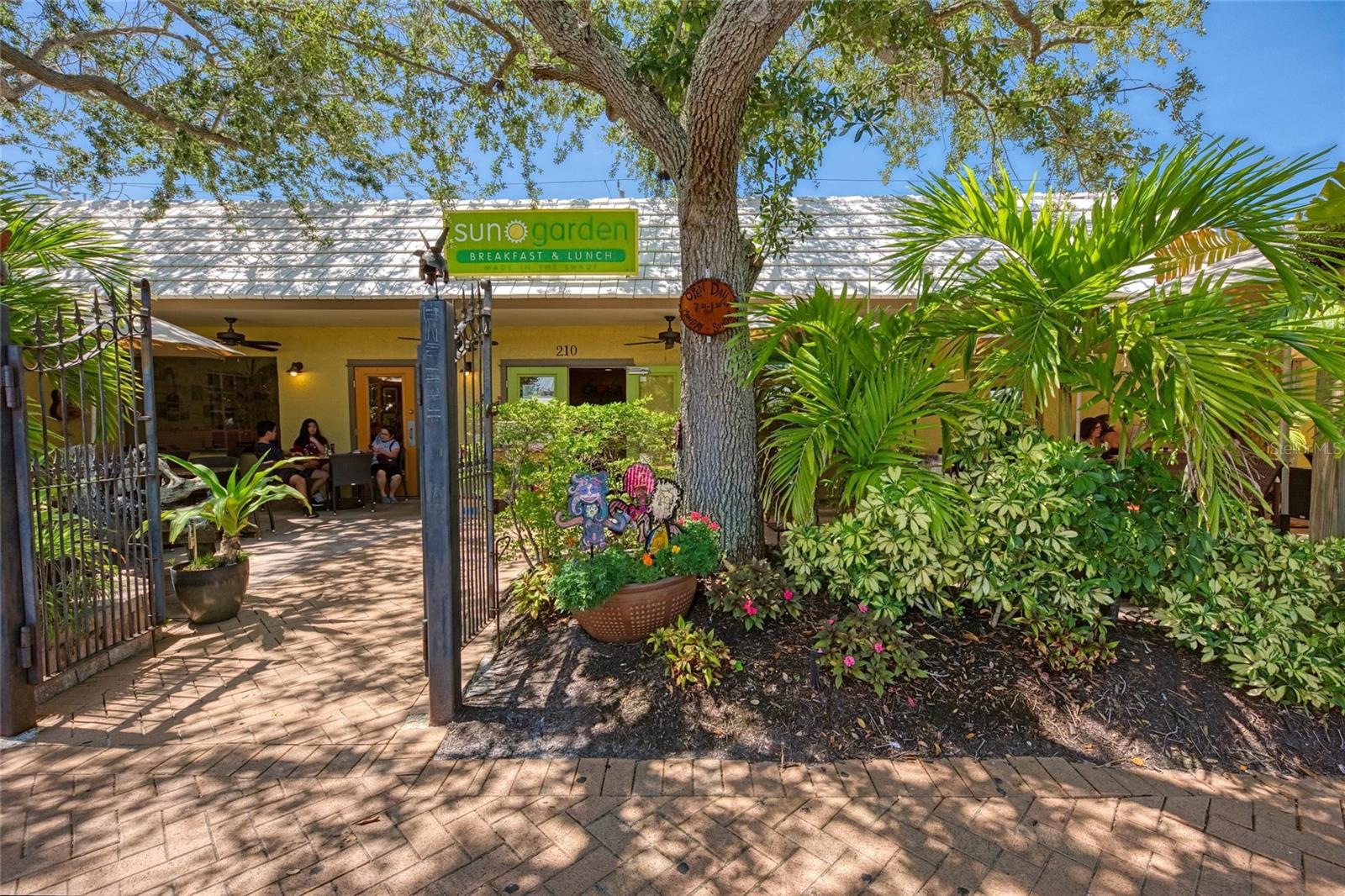 1257 S PORTOFINO DR #104, SARASOTA, FL, 34242