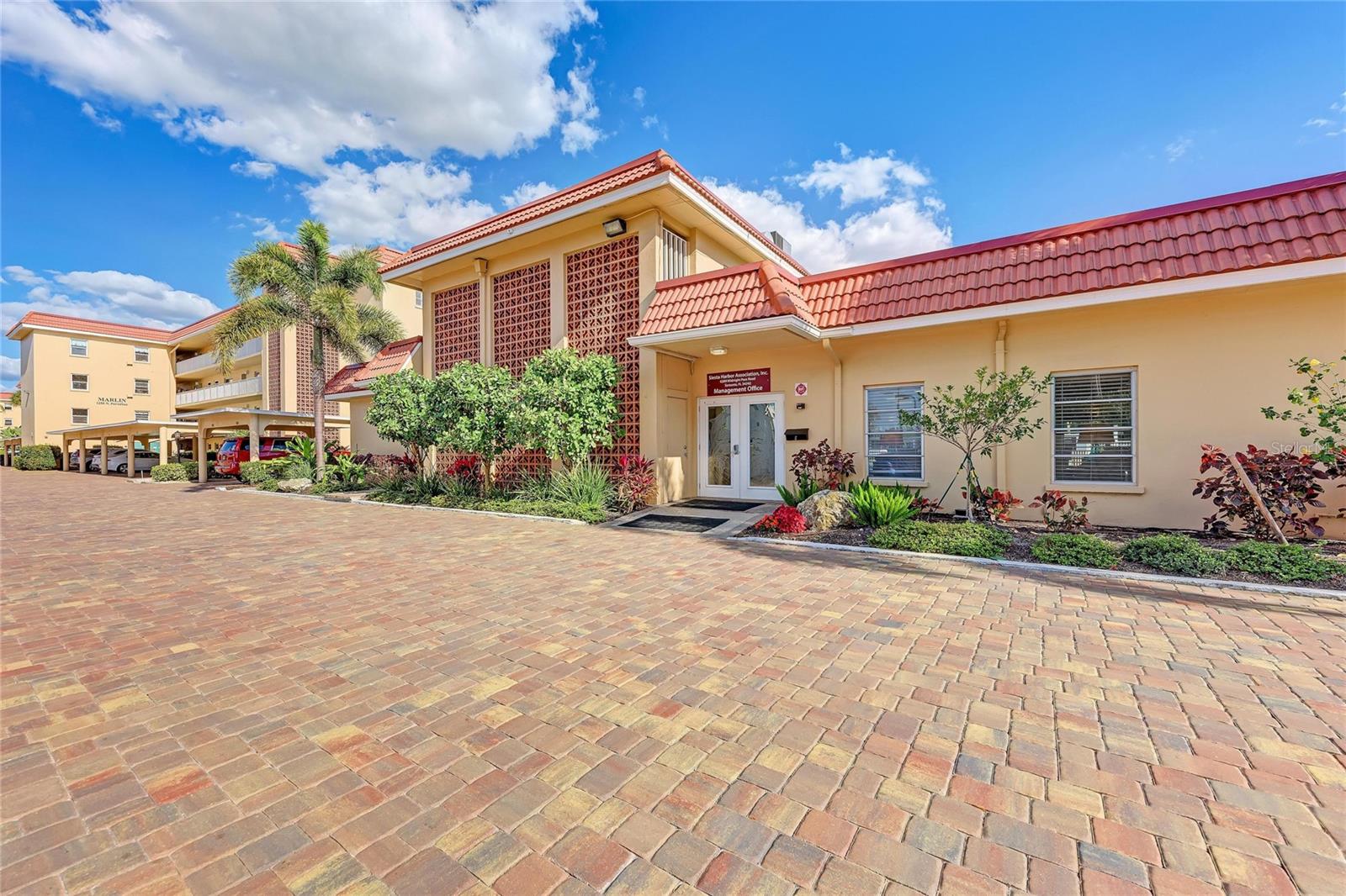 1257 S PORTOFINO DR #104, SARASOTA, FL, 34242