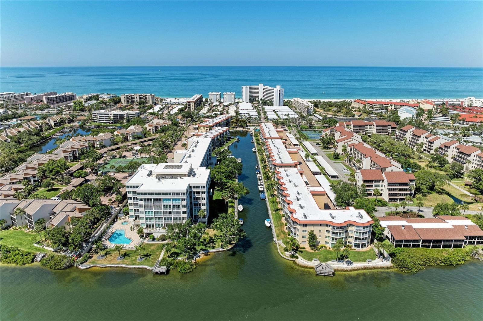 1257 S PORTOFINO DR #104, SARASOTA, FL, 34242