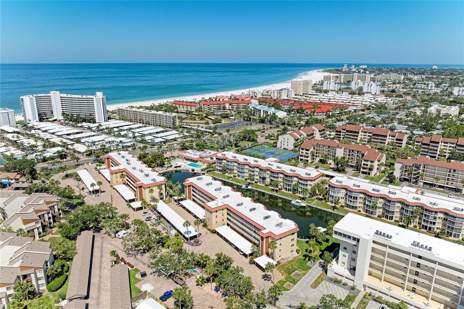 1257 S PORTOFINO DR #104, SARASOTA, FL, 34242