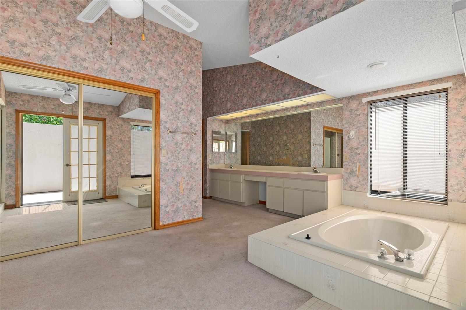 8959 NAKOMA WAY, WEEKI WACHEE, FL, 34613