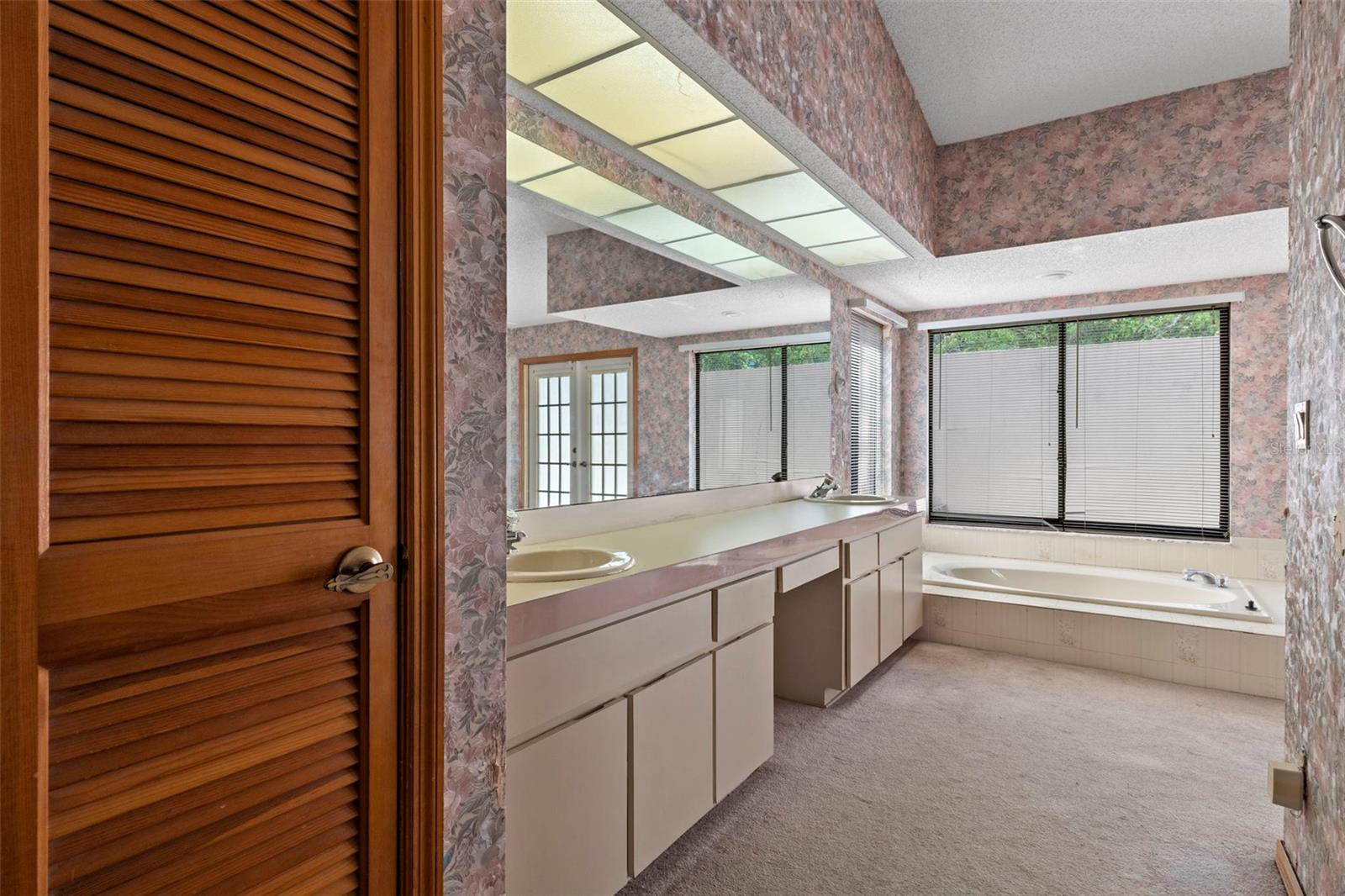 8959 NAKOMA WAY, WEEKI WACHEE, FL, 34613