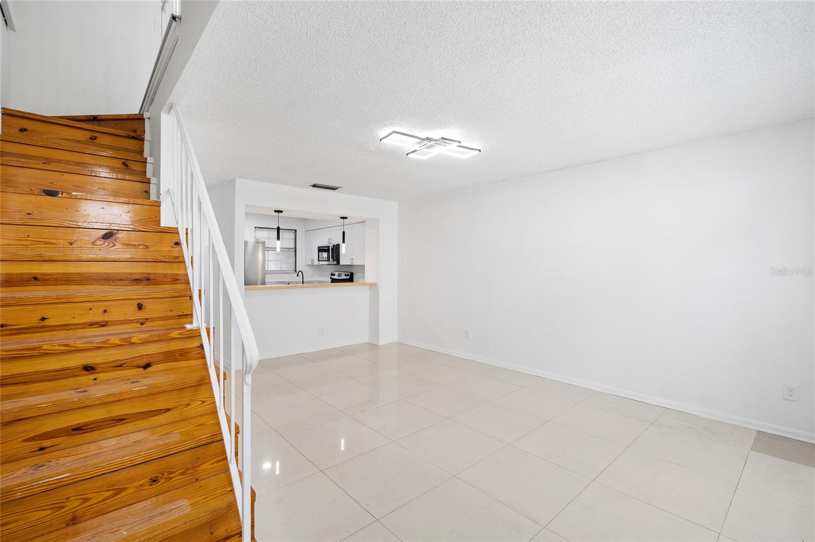13870 STONE MILL WAY, TAMPA, FL, 33613