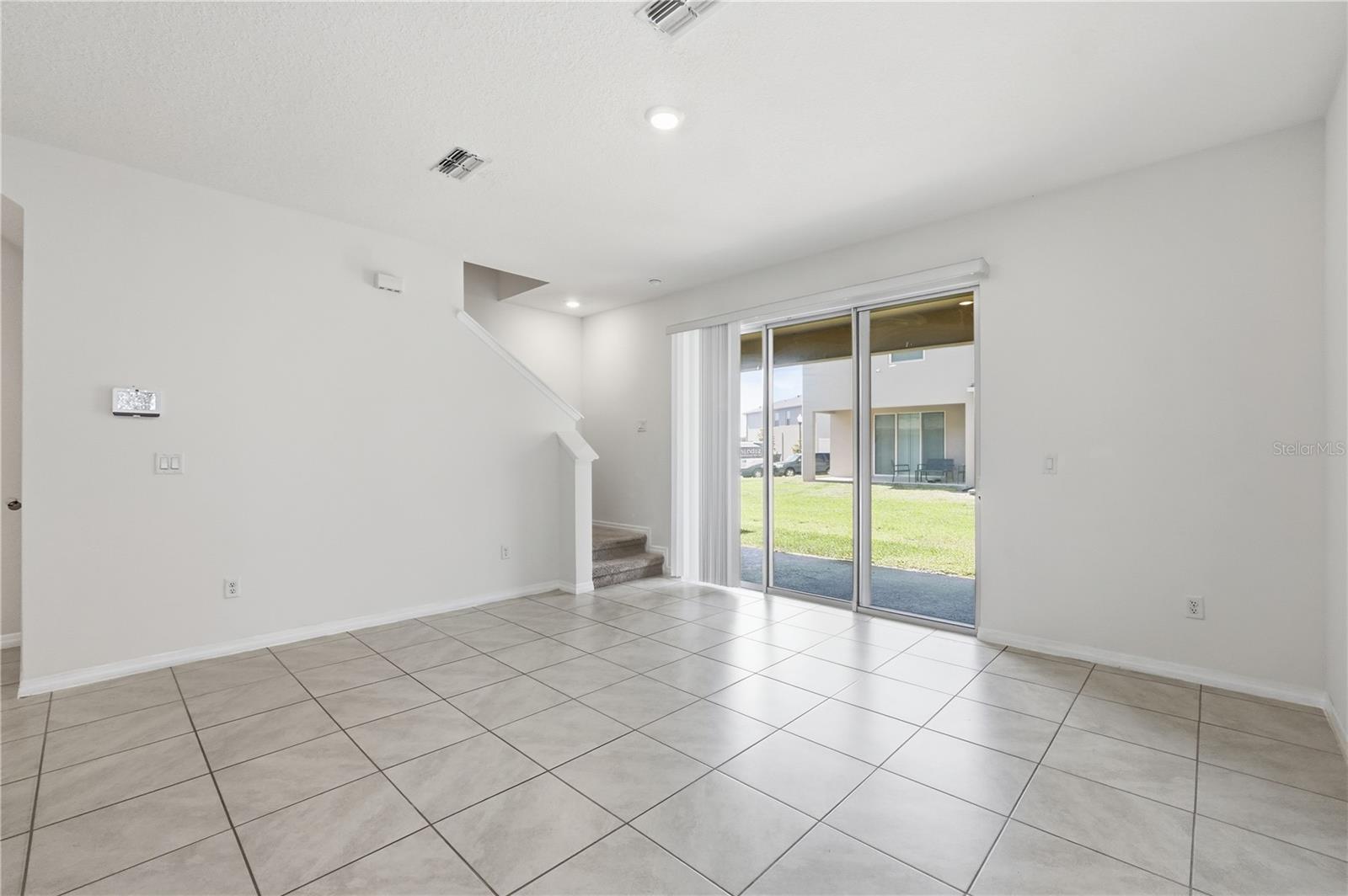 1228 YELLOW FINCH DR, DAVENPORT, FL, 33837