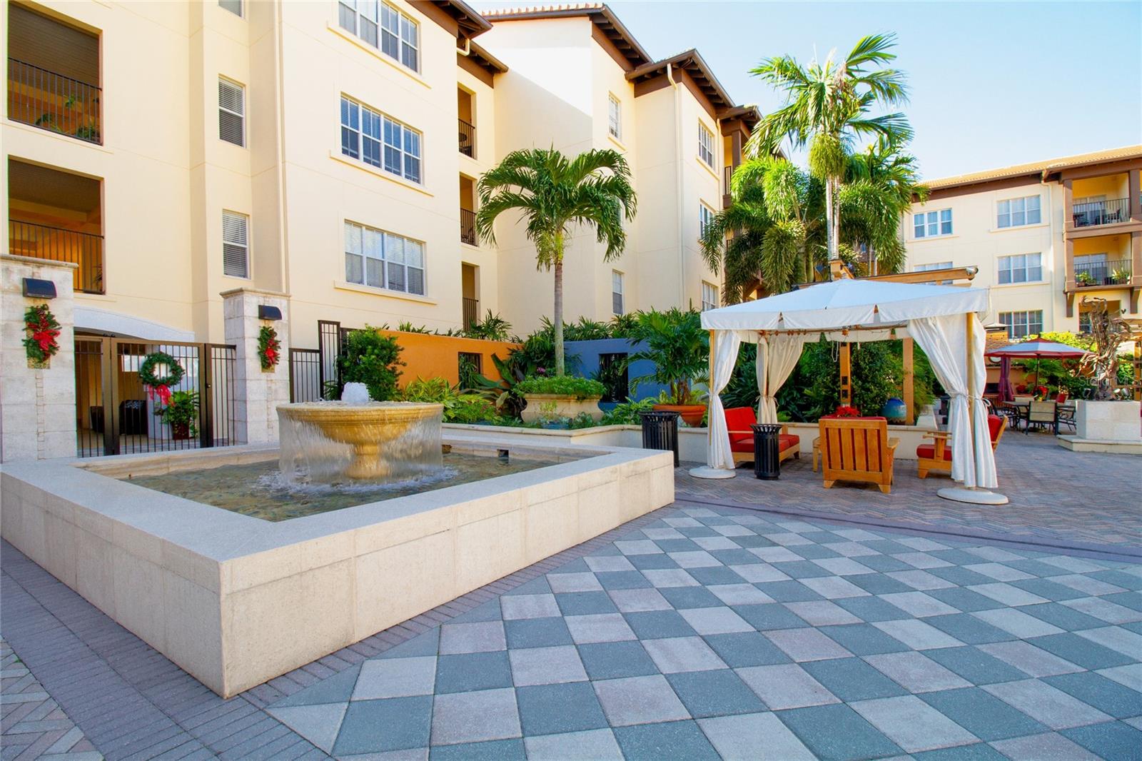 100 4TH AVE S #135, ST PETERSBURG, FL, 33701