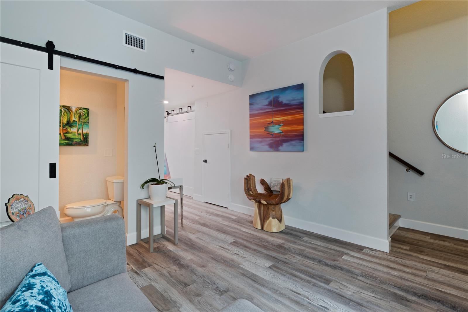 100 4TH AVE S #135, ST PETERSBURG, FL, 33701