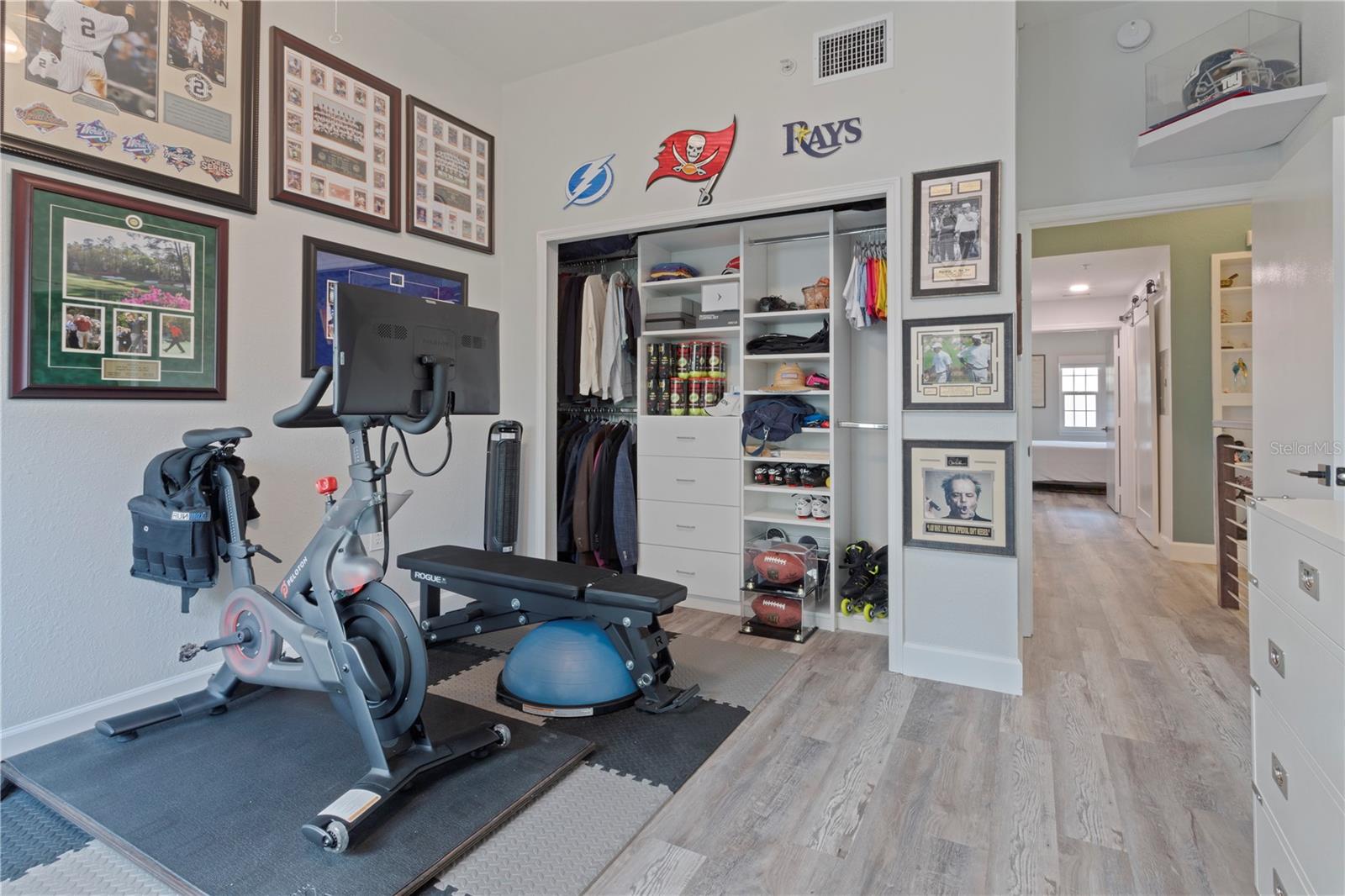 100 4TH AVE S #135, ST PETERSBURG, FL, 33701