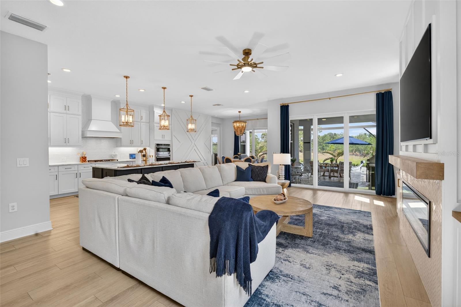 10269 CANAVERAL CIR, SARASOTA, FL, 34241