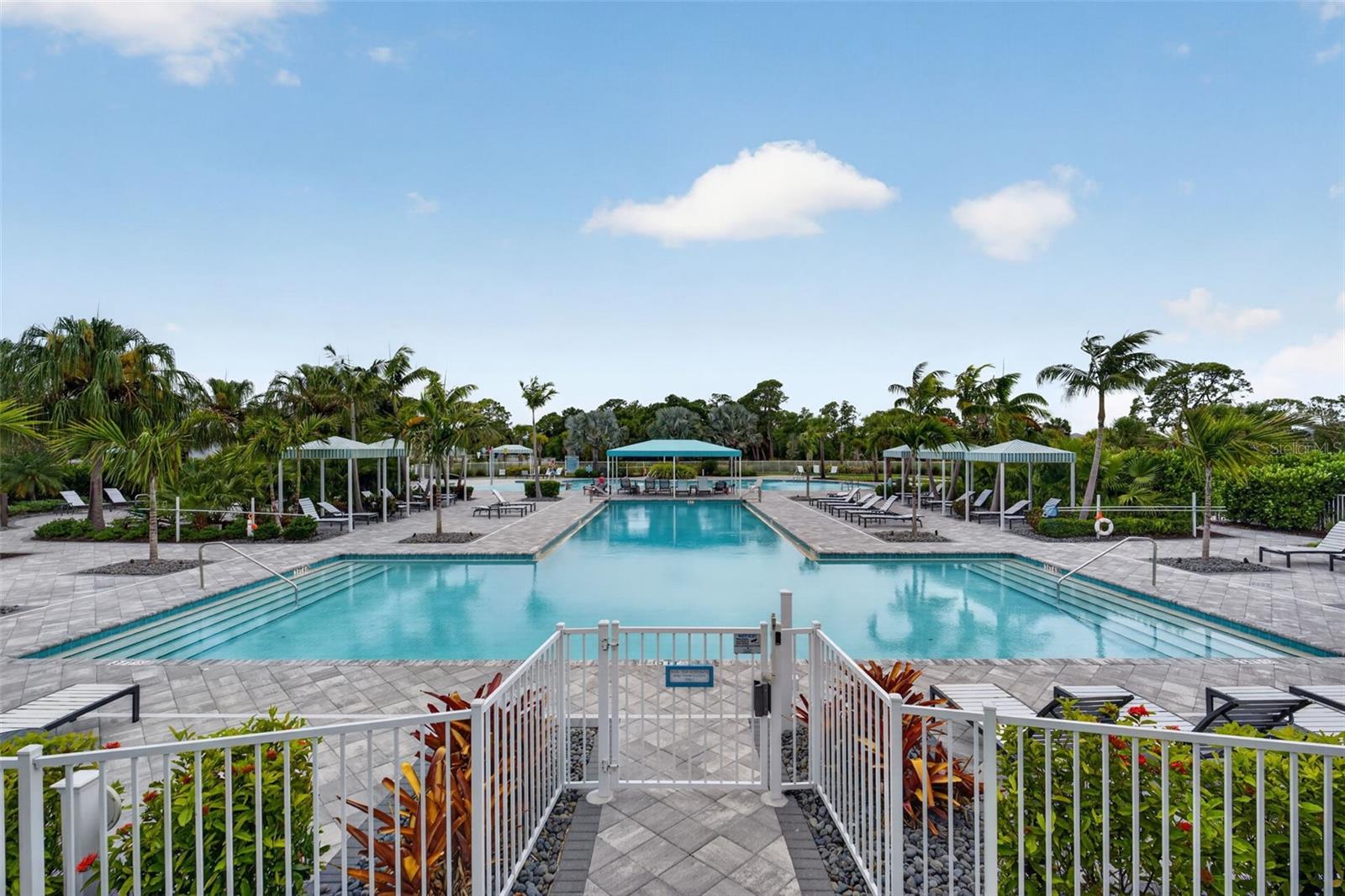 10269 CANAVERAL CIR, SARASOTA, FL, 34241