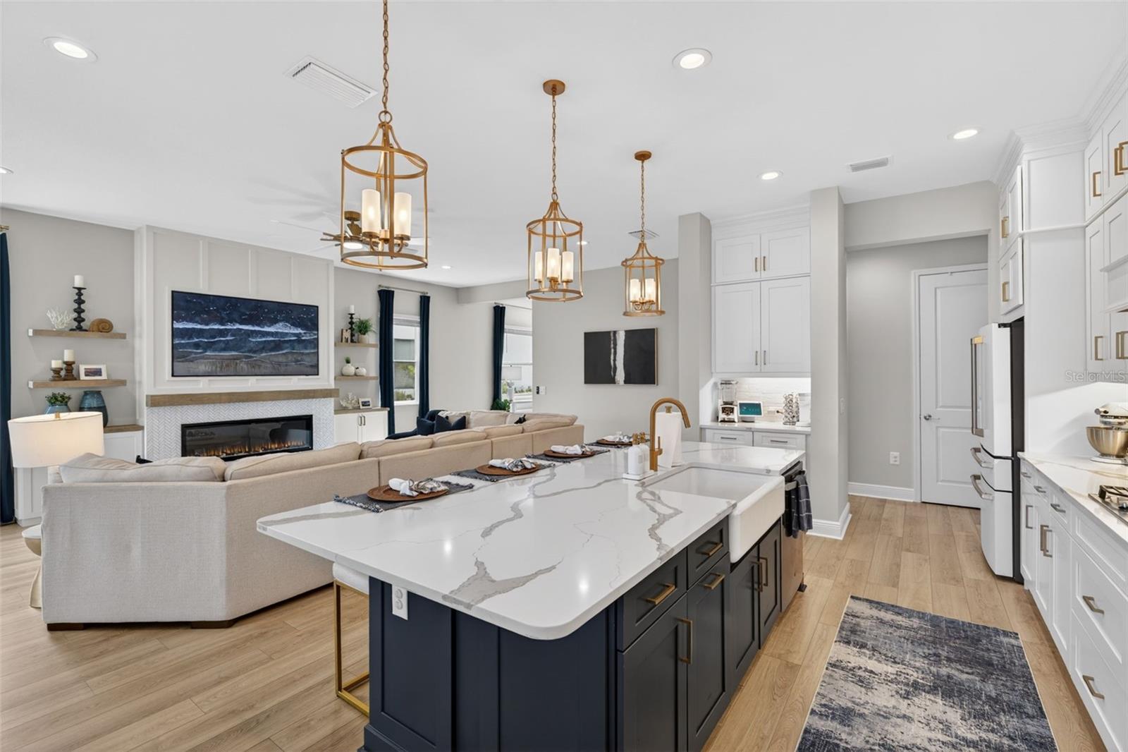 10269 CANAVERAL CIR, SARASOTA, FL, 34241