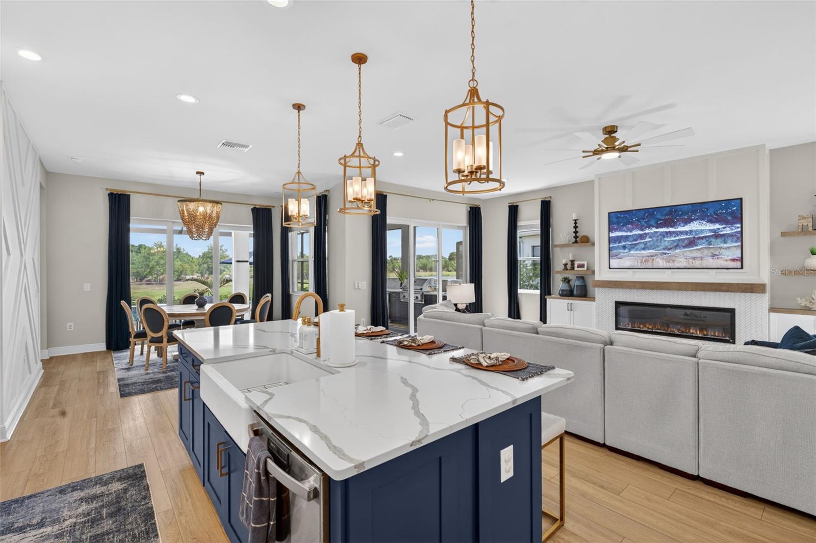 10269 CANAVERAL CIR, SARASOTA, FL, 34241