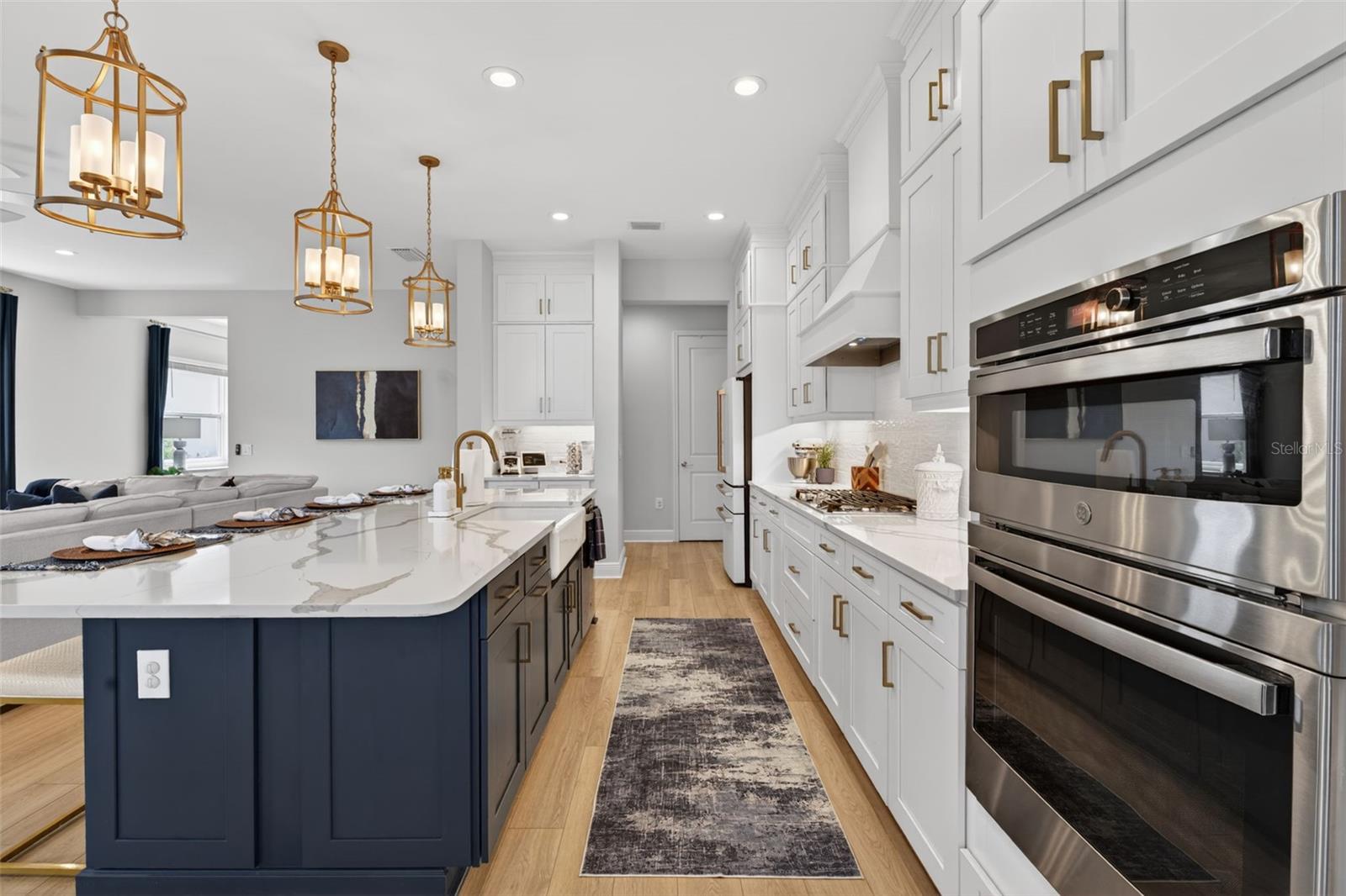 10269 CANAVERAL CIR, SARASOTA, FL, 34241